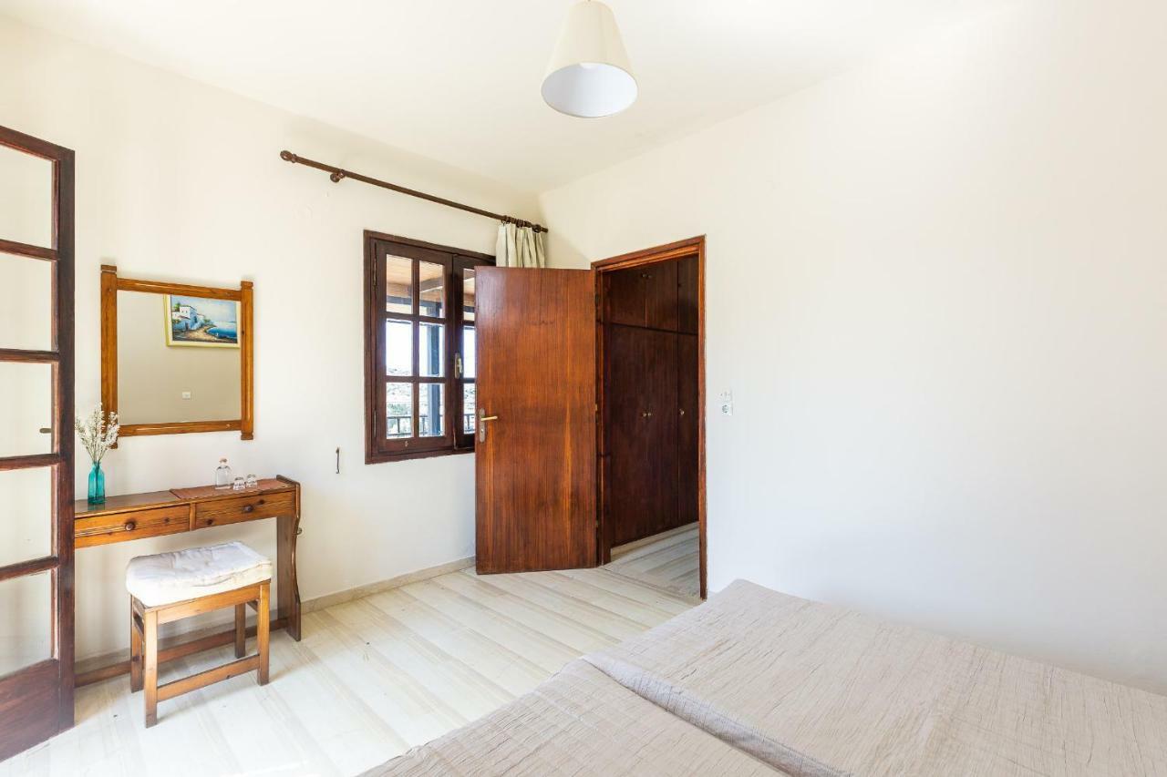 Santa Maria Studios & Apartments Плакиас Экстерьер фото