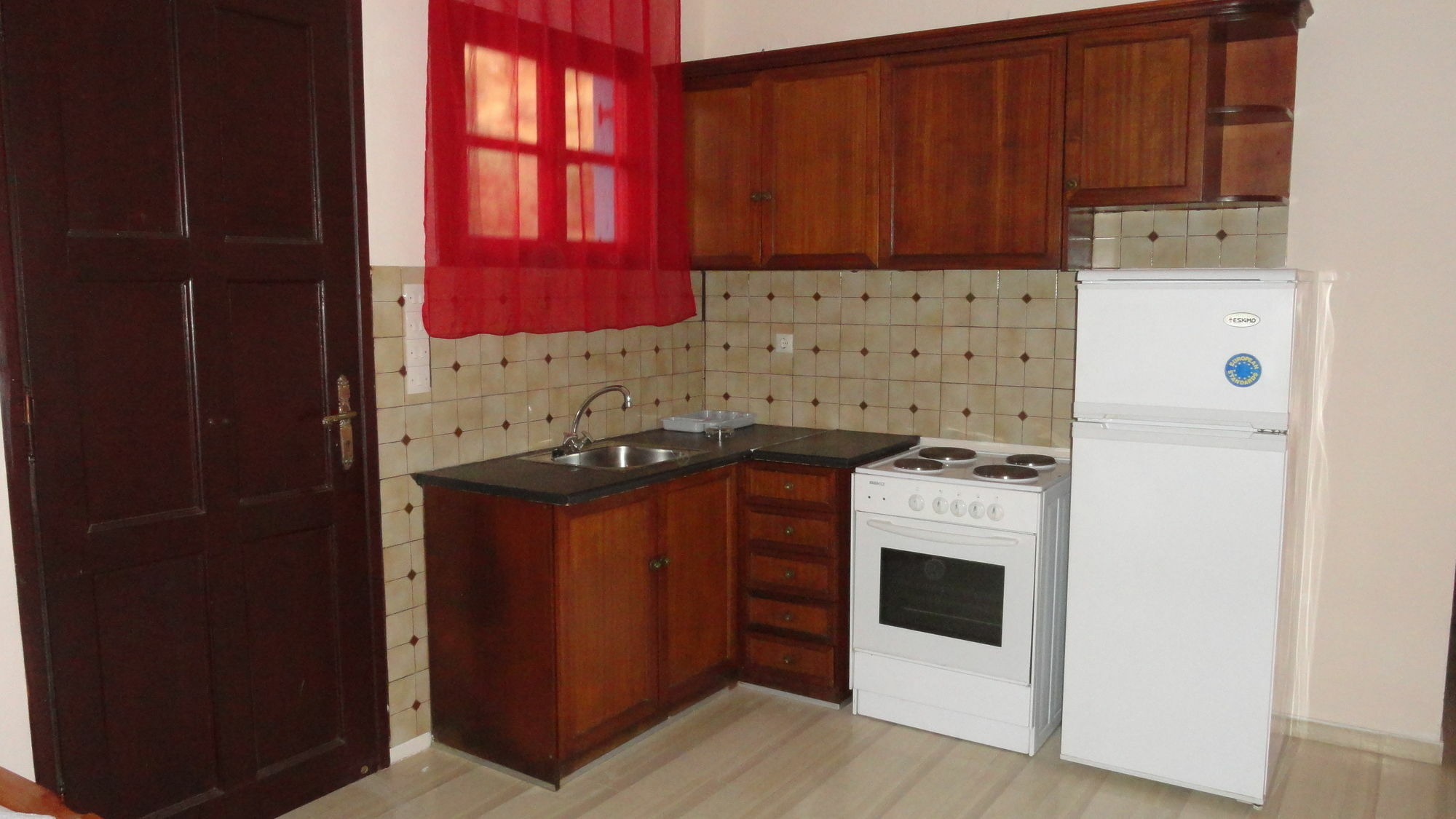 Santa Maria Studios & Apartments Плакиас Экстерьер фото